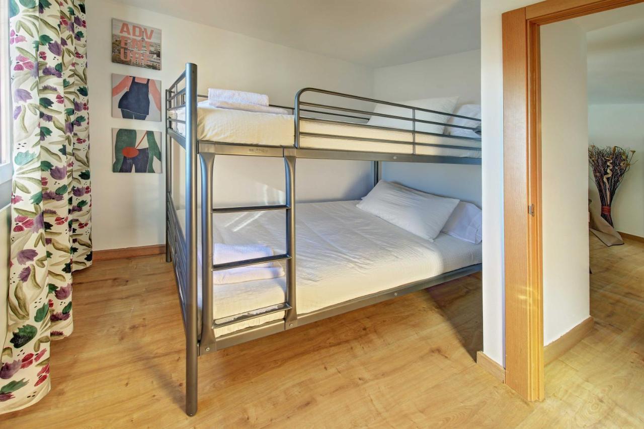 Apartament Pau Casals, 2 Min Walk From The Sea & Sea View Льорет-де-Мар Экстерьер фото