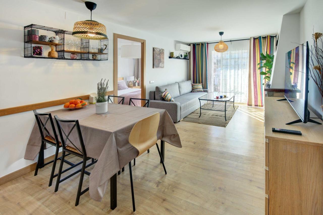 Apartament Pau Casals, 2 Min Walk From The Sea & Sea View Льорет-де-Мар Экстерьер фото