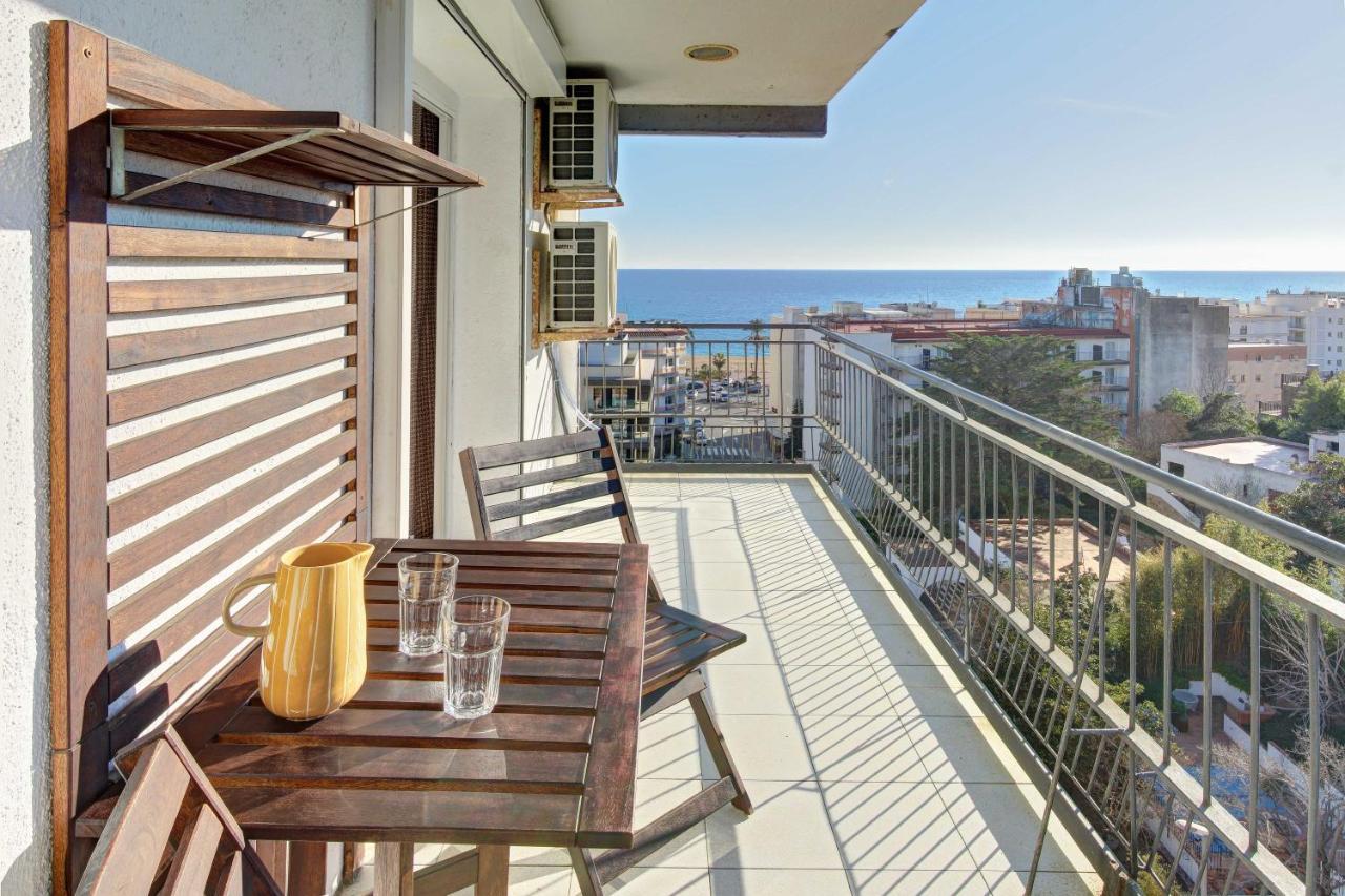 Apartament Pau Casals, 2 Min Walk From The Sea & Sea View Льорет-де-Мар Экстерьер фото